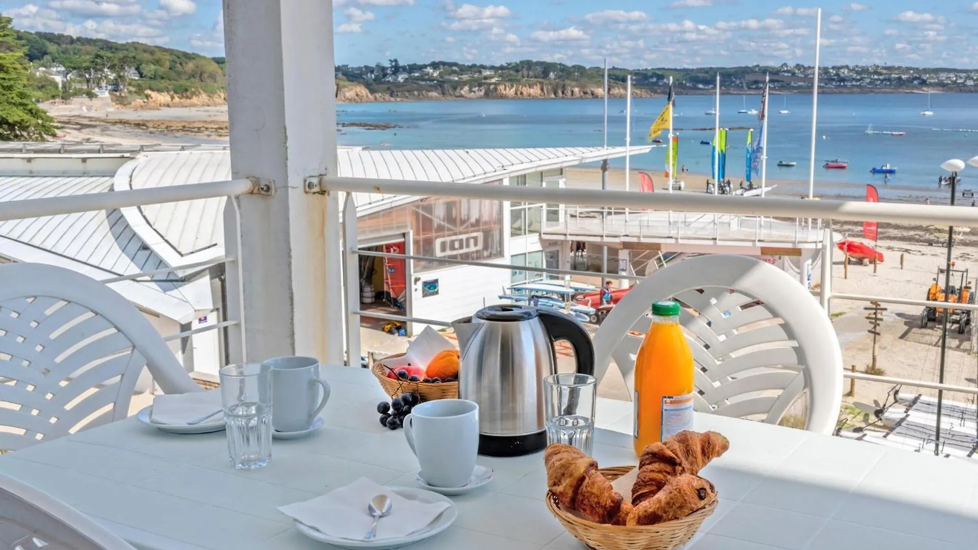 Apartment Near The Beach In The Finistere Plougonvelin
